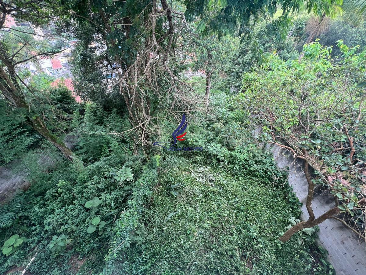 Casa em Condomínio para Locação - Cotia / SP no bairro Nakamura