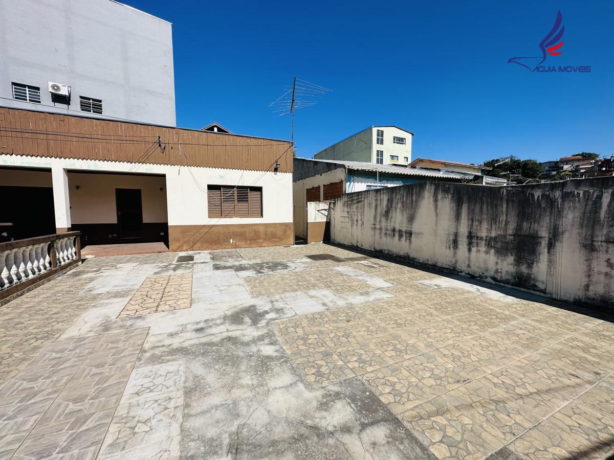 Casa para Venda - Cotia / SP no bairro Centro, 3 dormitórios, 2